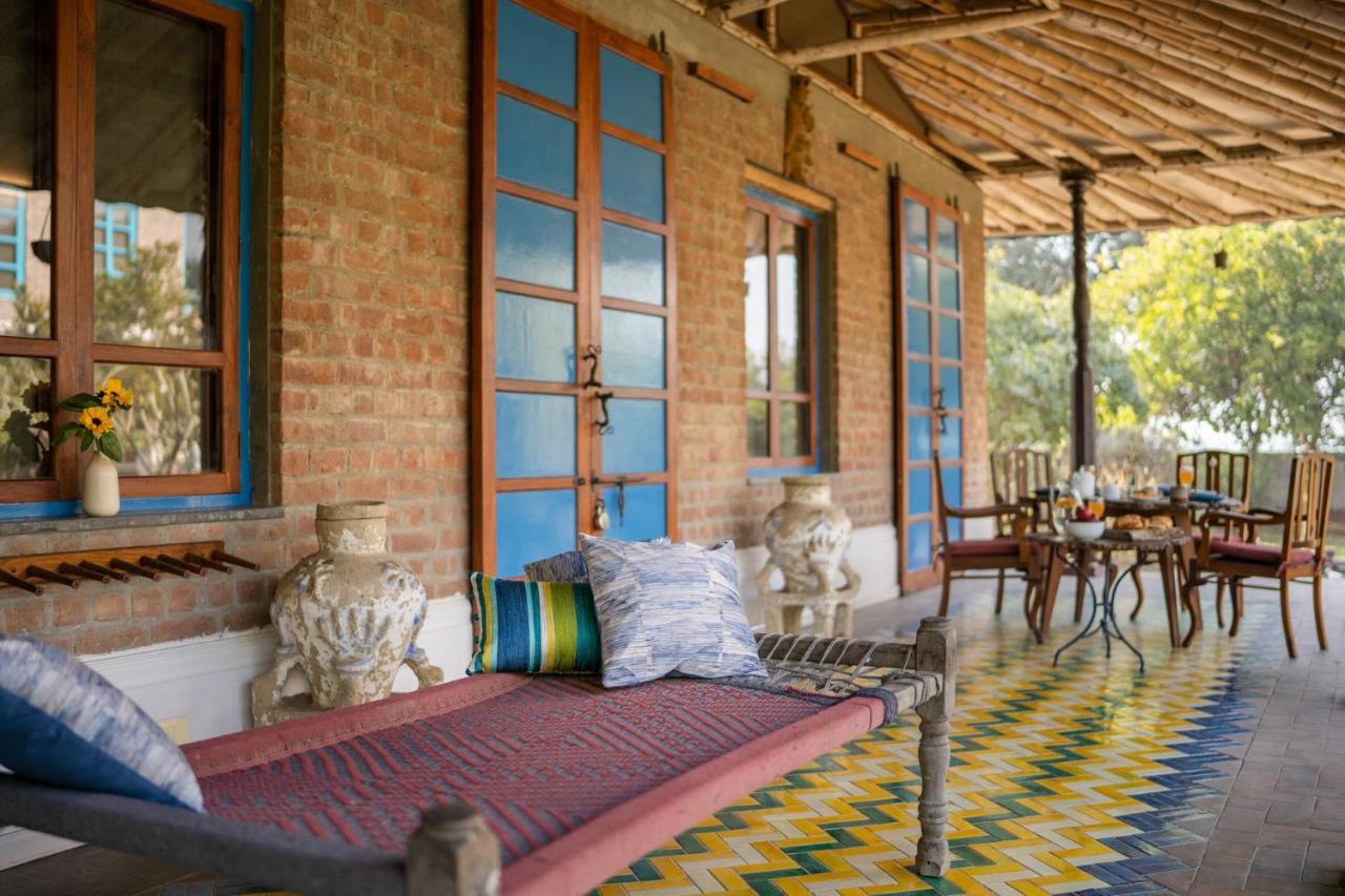 Lohonostays Bamboo House Sadhrana Bagh Гургаон Екстериор снимка