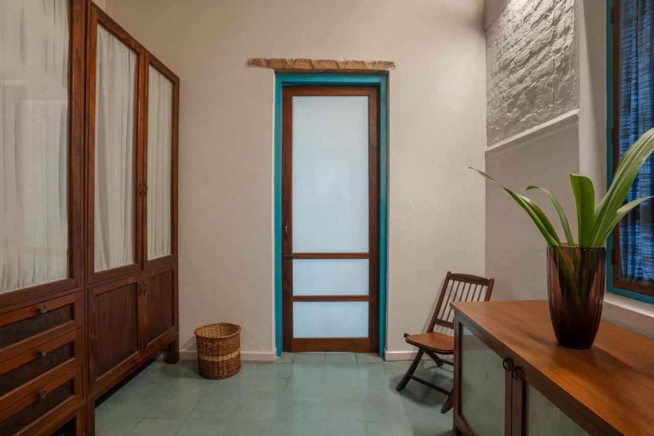 Lohonostays Bamboo House Sadhrana Bagh Гургаон Екстериор снимка