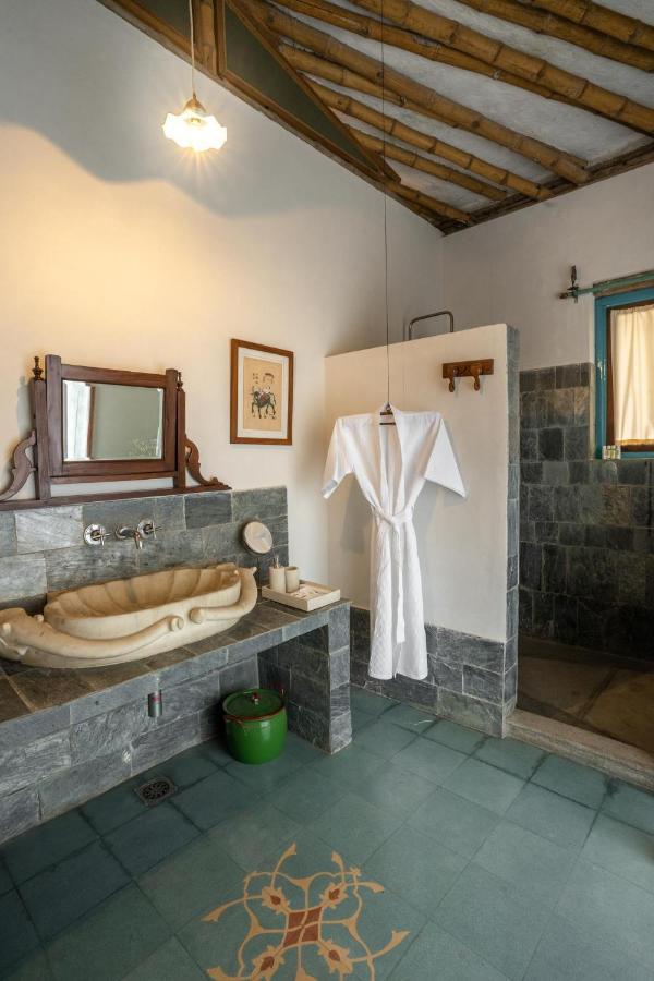 Lohonostays Bamboo House Sadhrana Bagh Гургаон Екстериор снимка